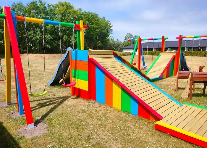 Feriehuset Brons Bed and breakfast 3*